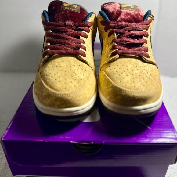Nike SB Dunk Low City of Cinema, Mens 11.5 - Picture 4 of 11